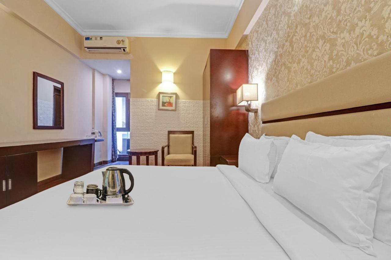 Oyo Townhouse 934 L'Elegant Hotel & Banquetby Ace Manor Ghaziabad Exterior foto
